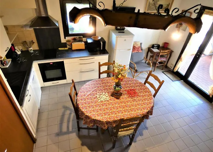 Chemin D'aurus Nyaraló